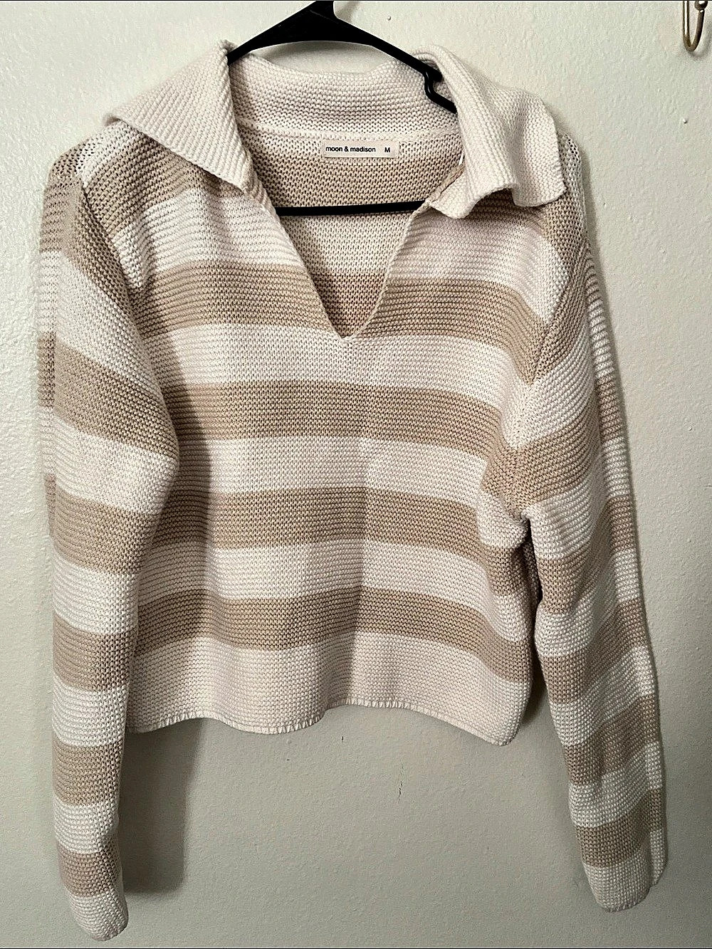 moon & madison Striped Collared Knit Pullover Sweater Beige & White Medium